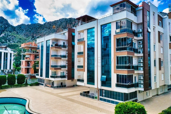 شقة 2 + 1 مع أثاث في مجمع في هورما كونيالتي