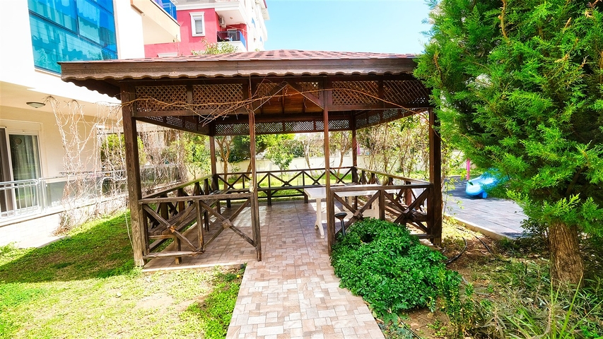 شقة 2 + 1 مع أثاث في مجمع في هورما كونيالتي