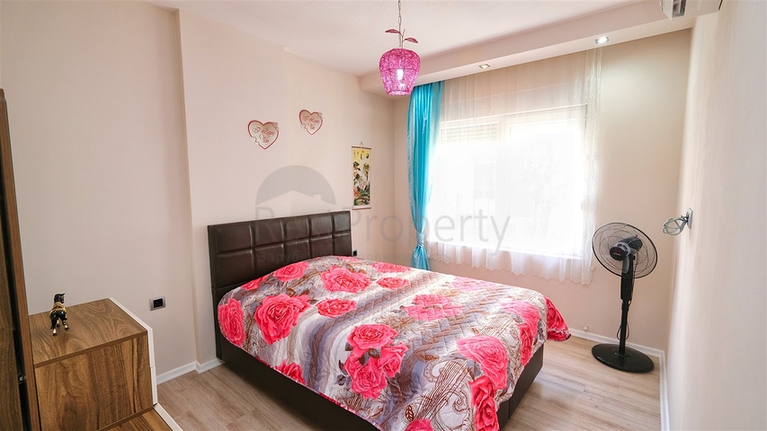 شقة 2 + 1 مع أثاث في مجمع في هورما كونيالتي