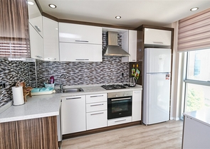 شقة 2 + 1 مع أثاث في مجمع في هورما كونيالتي