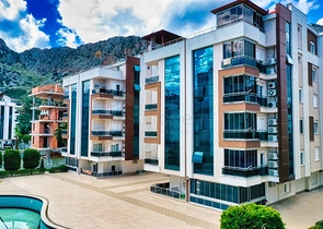 شقة 2 + 1 مع أثاث في مجمع في هورما كونيالتي