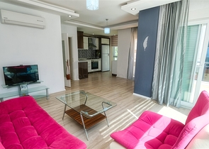 شقة 2 + 1 مع أثاث في مجمع في هورما كونيالتي