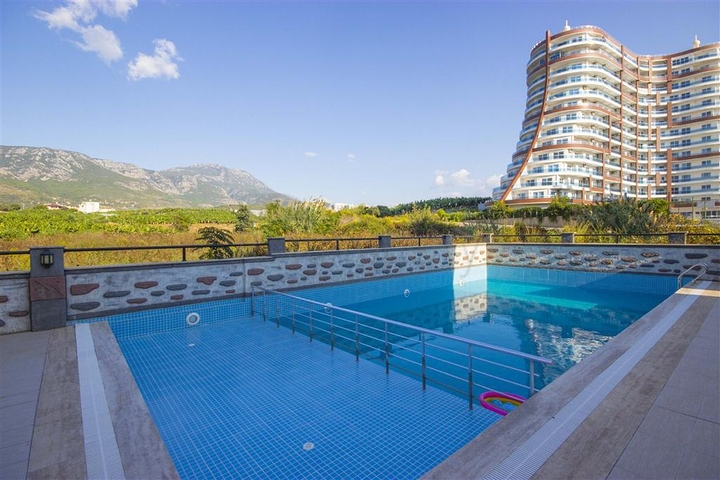 مطبخ منفصل - شقة 3 غرف نوم وصالة - مع الاثاث - في مهموتلار / الانيا 