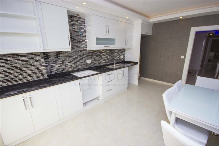 مطبخ منفصل - شقة 3 غرف نوم وصالة - مع الاثاث - في مهموتلار / الانيا 