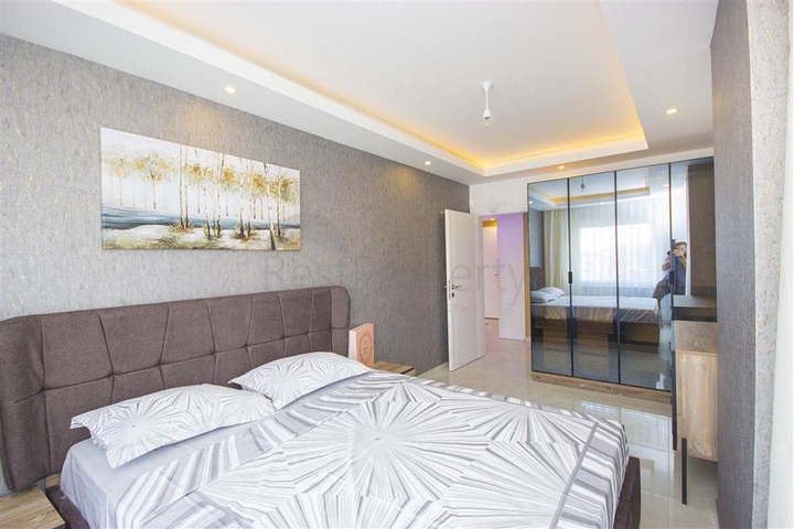 مطبخ منفصل - شقة 3 غرف نوم وصالة - مع الاثاث - في مهموتلار / الانيا 