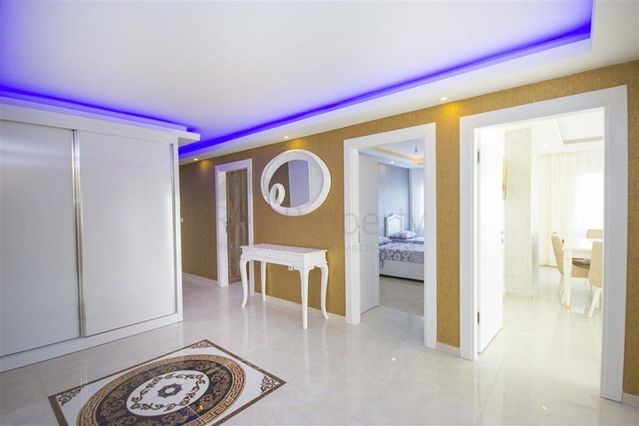 مطبخ منفصل - شقة 3 غرف نوم وصالة - مع الاثاث - في مهموتلار / الانيا 