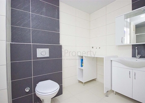 مطبخ منفصل - شقة 3 غرف نوم وصالة - مع الاثاث - في مهموتلار / الانيا 