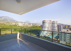 مطبخ منفصل - شقة 3 غرف نوم وصالة - مع الاثاث - في مهموتلار / الانيا 