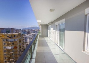 مطبخ منفصل - شقة 3 غرف نوم وصالة - مع الاثاث - في مهموتلار / الانيا 