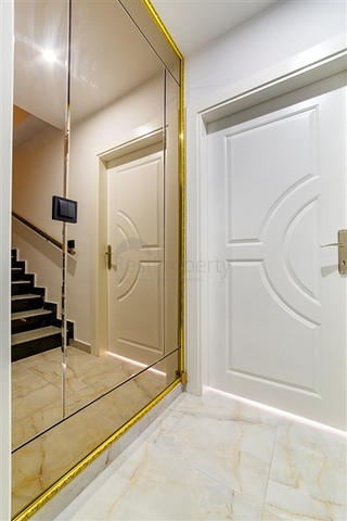 اطلالة بحر - دوبلكس فاخرة - تصميم 1+3 - في مهموتلار / الانيا 