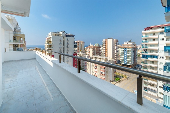 اطلالة بحر - دوبلكس فاخرة - تصميم 1+3 - في مهموتلار / الانيا 