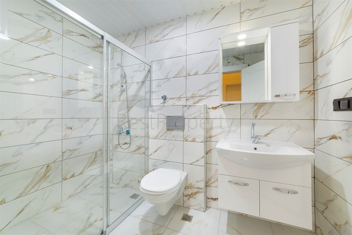 اطلالة بحر - دوبلكس فاخرة - تصميم 1+3 - في مهموتلار / الانيا 