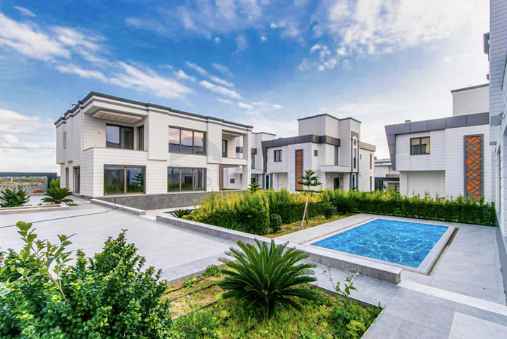 فلل جاهزة 3 + 1 و 5 + 1 في لارا انطاليا