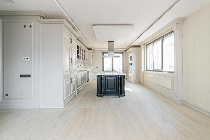 فلل جاهزة 3 + 1 و 5 + 1 في لارا انطاليا