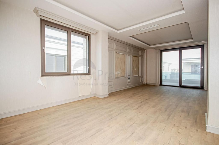 فلل جاهزة 3 + 1 و 5 + 1 في لارا انطاليا