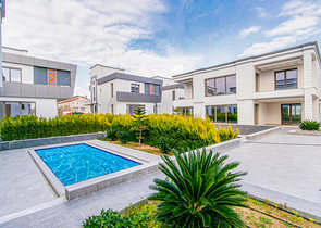 فلل جاهزة 3 + 1 و 5 + 1 في لارا انطاليا