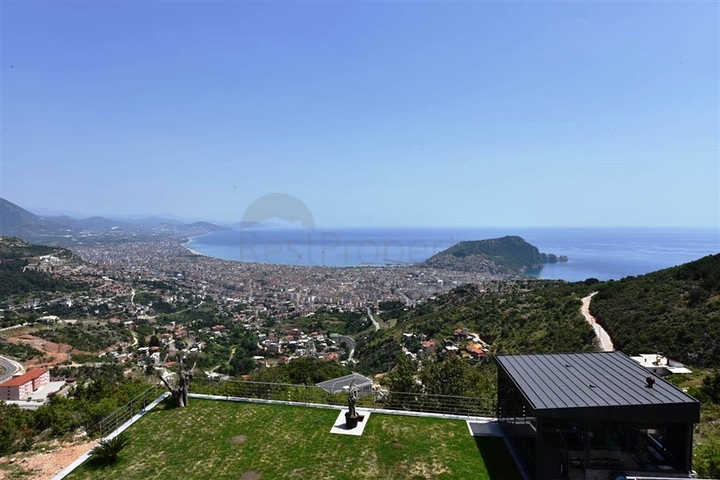 قصر فاخر للبيع في مدينة الانيا 