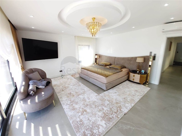 قصر فاخر للبيع في مدينة الانيا 