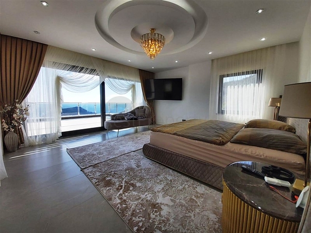 قصر فاخر للبيع في مدينة الانيا 