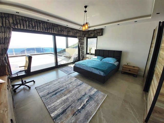 قصر فاخر للبيع في مدينة الانيا 