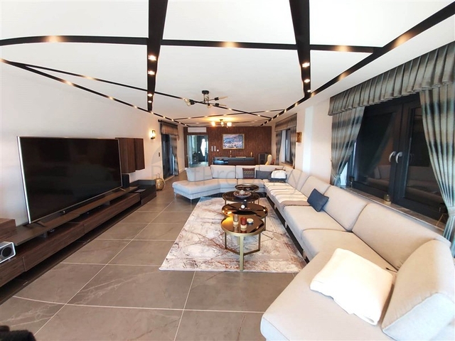 قصر فاخر للبيع في مدينة الانيا 