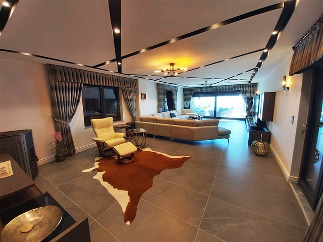 قصر فاخر للبيع في مدينة الانيا 