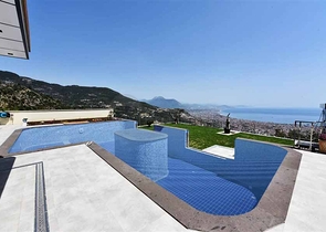 قصر فاخر للبيع في مدينة الانيا 