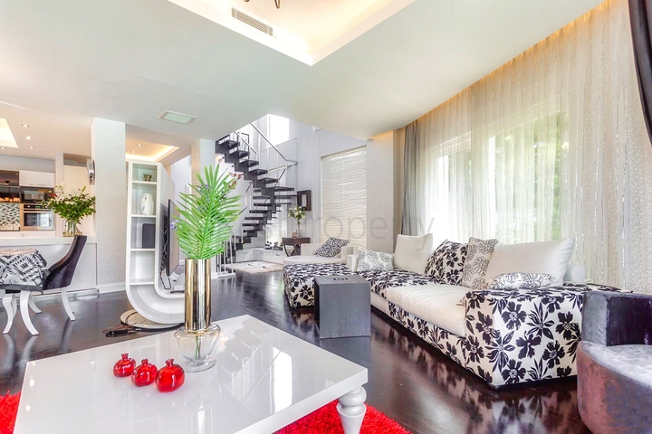 فلل من 4 غرف نوم في انطاليا 5 دقائق من شواطئ لارا