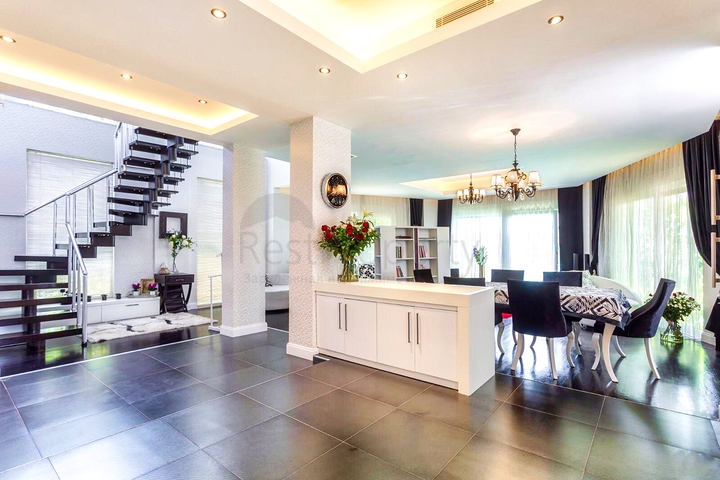 فلل من 4 غرف نوم في انطاليا 5 دقائق من شواطئ لارا