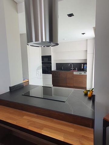 اطلالة بحرية -شقق ودوبلكس ضمن مجمع حديث - في بودروم 