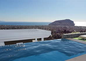 اطلالة بحر - فلل فاخرة في مركز الانيا 