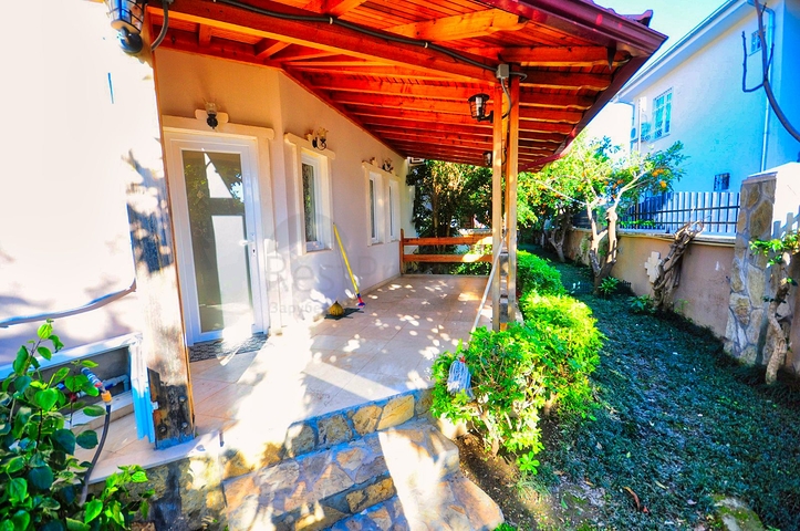 منزل خاص مع 3 غرف نوم في جاميوفا كيمير