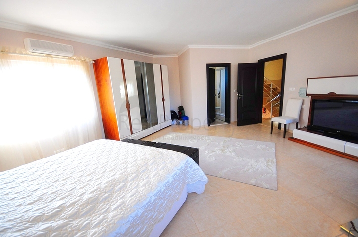 منزل خاص مع 3 غرف نوم في جاميوفا كيمير