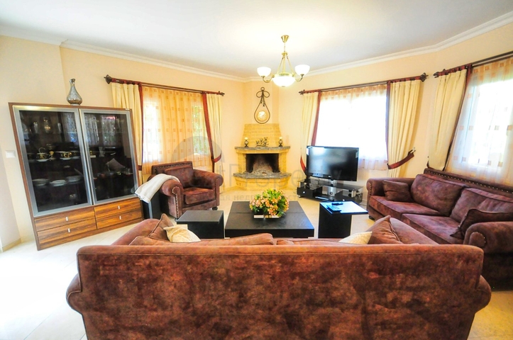 منزل خاص مع 3 غرف نوم في جاميوفا كيمير