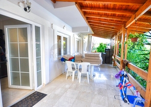 منزل خاص مع 3 غرف نوم في جاميوفا كيمير