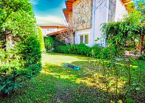 منزل خاص مع 3 غرف نوم في جاميوفا كيمير