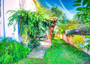 منزل خاص مع 3 غرف نوم في جاميوفا كيمير