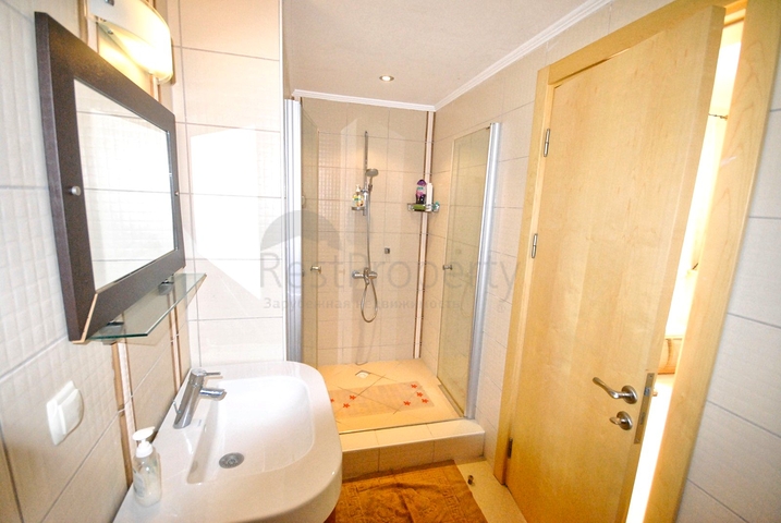 فيلا 4 + 1 على مسافة قريبة من البحر في جاميوفا