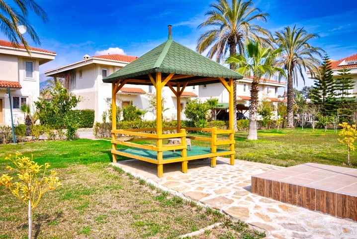 فيلا 4 + 1 على مسافة قريبة من البحر في جاميوفا