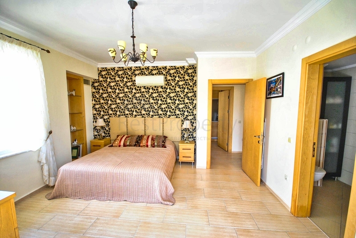 فيلا 4 + 1 على مسافة قريبة من البحر في جاميوفا