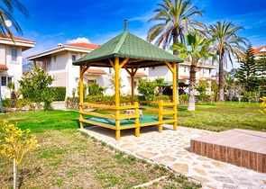 فيلا 4 + 1 على مسافة قريبة من البحر في جاميوفا