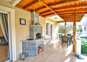 فيلا 4 + 1 على مسافة قريبة من البحر في جاميوفا