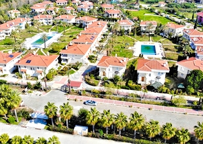 فيلا 4 + 1 على مسافة قريبة من البحر في جاميوفا