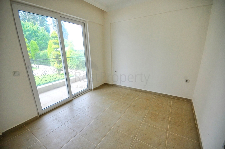 شقة 1 + 1 مع أثاث في أصلانبوجاك كيمير