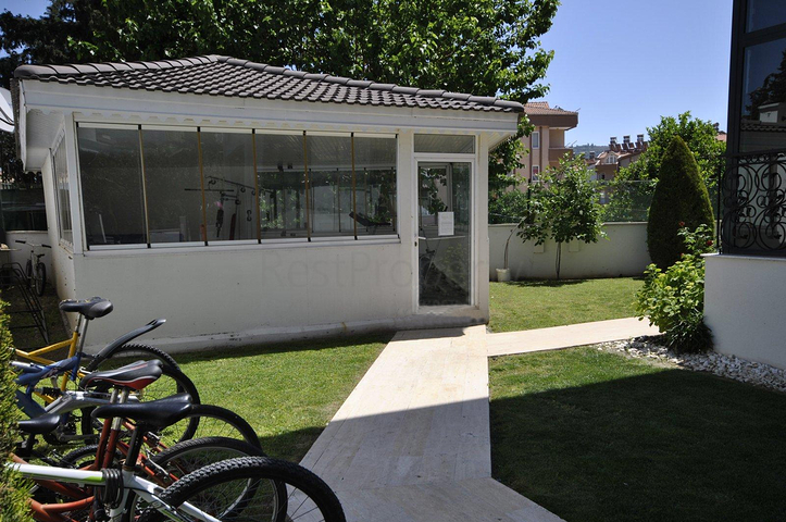 شقة 1 + 1 مع أثاث في أصلانبوجاك كيمير