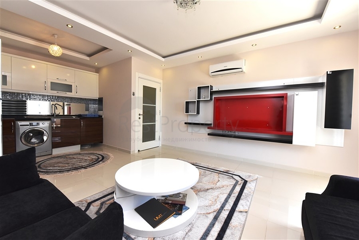 شقة انيقة - بالكون واسع - اطلالة مفتوحة -تصميم غرفة وصالة -في مهموتلار / الانيا 