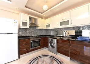 شقة انيقة - بالكون واسع - اطلالة مفتوحة -تصميم غرفة وصالة -في مهموتلار / الانيا 