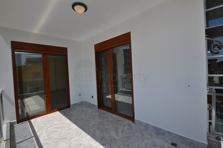 مجمع سكني حديث - جانب المشفى - شقة 2 غرفة وصالة - في اوبا / الانيا 