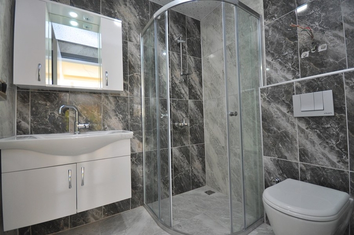 مجمع سكني حديث - جانب المشفى - شقة 2 غرفة وصالة - في اوبا / الانيا 