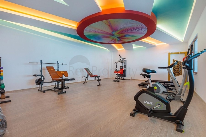 مجمع سكني حديث - جانب المشفى - شقة 2 غرفة وصالة - في اوبا / الانيا 